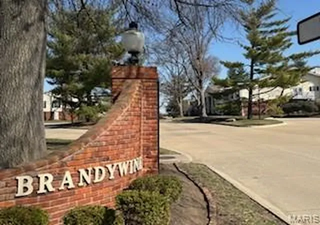 2nd image of 1512 Bedford Forge Ct #19, Chesterfield, MO 63017 | MLS# MIS26050206