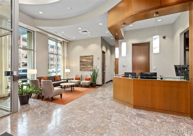 Photo 3 of Condo for sale at 4909 Laclede Ave #1205, Saint Louis, MO 63108 | MLS# MIS26050215 | Listing updated on 2026-09-16