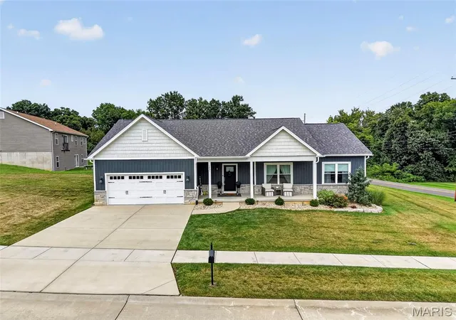Photo 1 of Single family home for sale at 1001 Patricia Ann Dr, Wentzville, MO 63385 | MLS# MIS26050237 | Listing updated on 2026-09-08