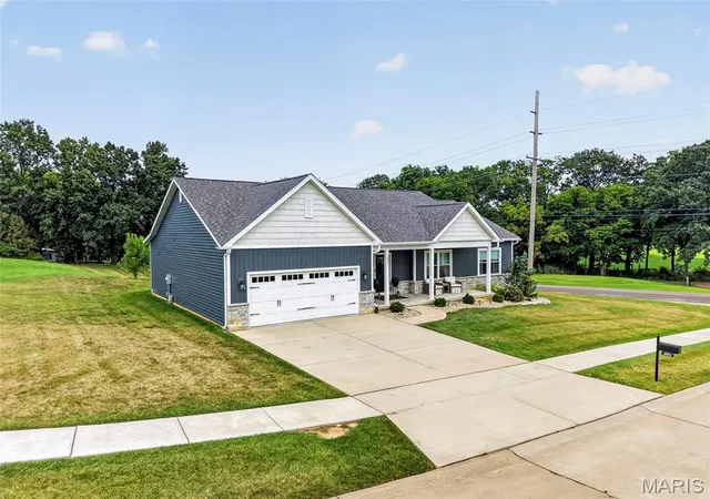 Photo 49 of Single family home for sale at 1001 Patricia Ann Dr, Wentzville, MO 63385 | MLS# MIS26050237 | Listing updated on 2026-09-08