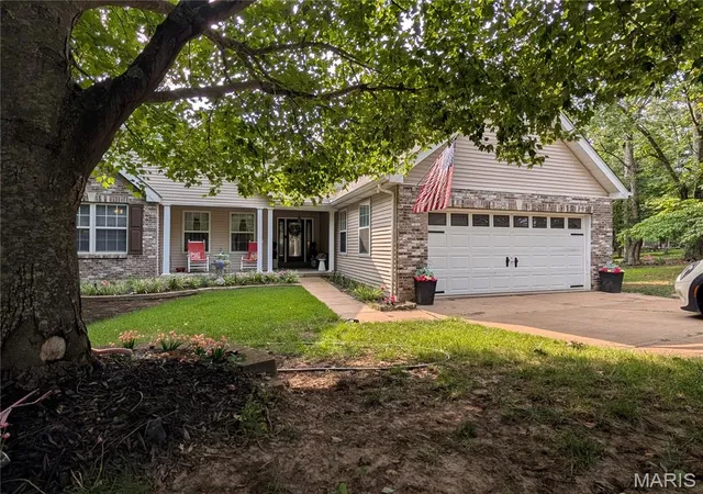 1st image of 5504 Bon Ron Dr, Hillsboro, MO 63050 | MLS# MIS26050239