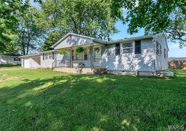 1st image of 435 Old Springfield Rd, Bourbon, MO 65441 | MLS# MIS26050273