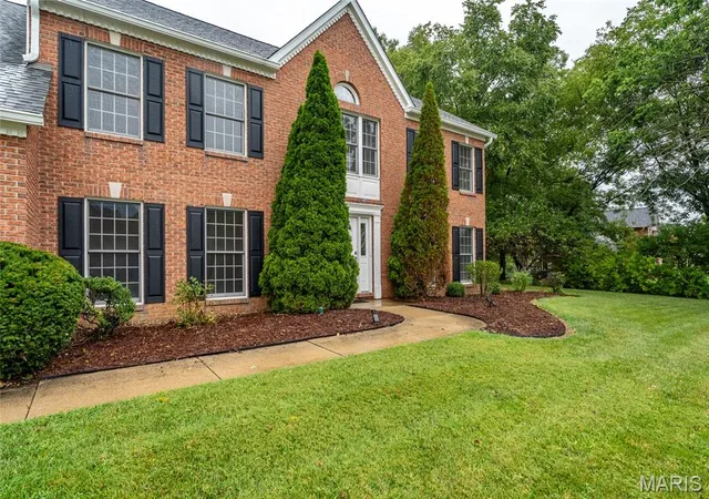 4th image of 126 Fairwood Hills Rd, O Fallon, IL 62269 | MLS# MIS26050300
