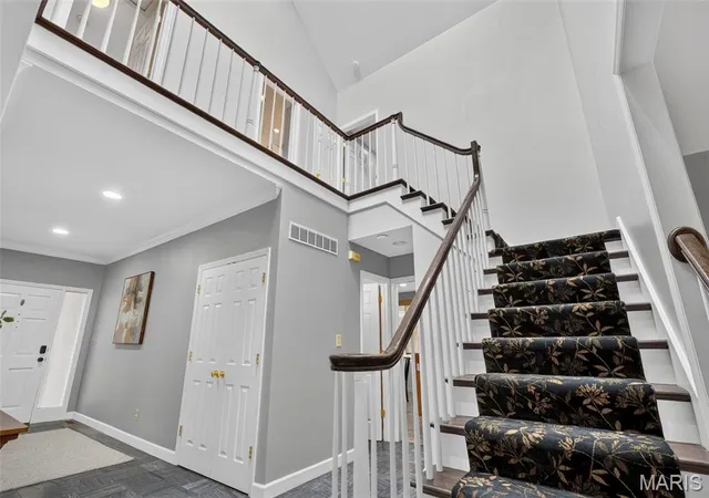 Photo 4 of Single family home for sale at 9017 Fair Oaks Crescent Ct, Saint Louis, MO 63117 | MLS# MIS26050305 | Listing updated on 2026-10-02