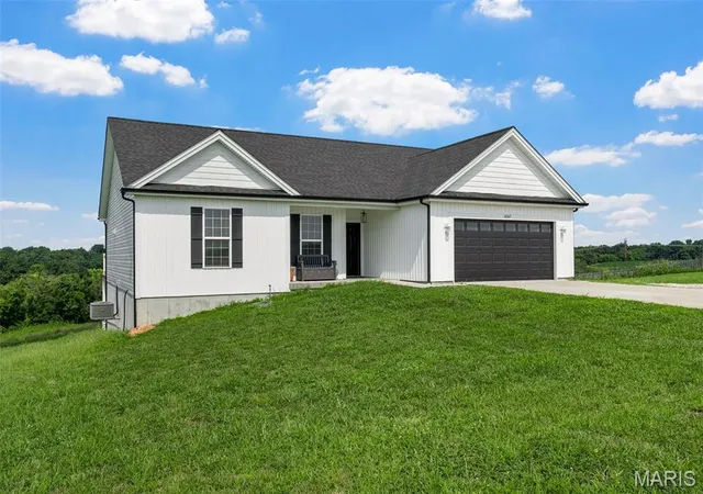 2nd image of 4167 Saint Louis Rock Rd, Villa Ridge, MO 63089 | MLS# MIS26050308