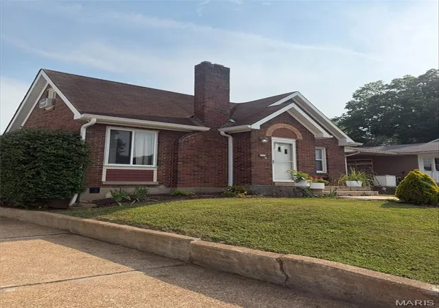 Photo 1 of Single family home for sale at 422 Stark Blvd, Hermann, MO 65041 | MLS# MIS26050311 | Listing updated on 2026-08-07