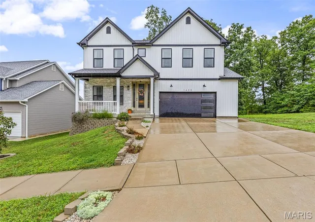2nd image of 1409 Burrwyck Ln, Herculaneum, MO 63048 | MLS# MIS26050317
