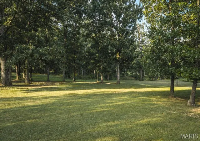 18th image of 515 Oak Hill Rd, Cuba, MO 65453 | MLS# MIS26050319