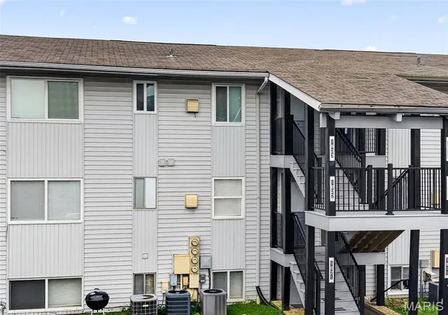 1st image of 1823 Gascony Parc Dr #1823, Lake Saint Louis, MO 63367 | MLS# MIS26050325