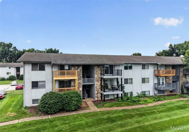 22nd image of 1823 Gascony Parc Dr #1823, Lake Saint Louis, MO 63367 | MLS# MIS26050325