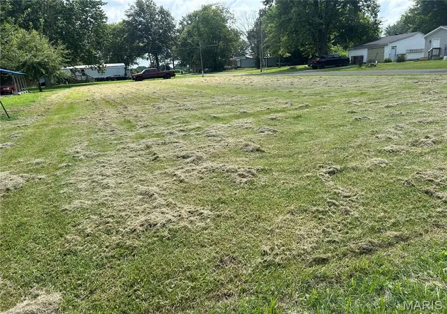 1st image of Tbd S Illinois Ave, Litchfield, IL 62056 | MLS# MIS26050329
