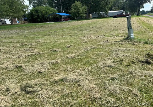 2nd image of Tbd S Illinois Ave, Litchfield, IL 62056 | MLS# MIS26050329