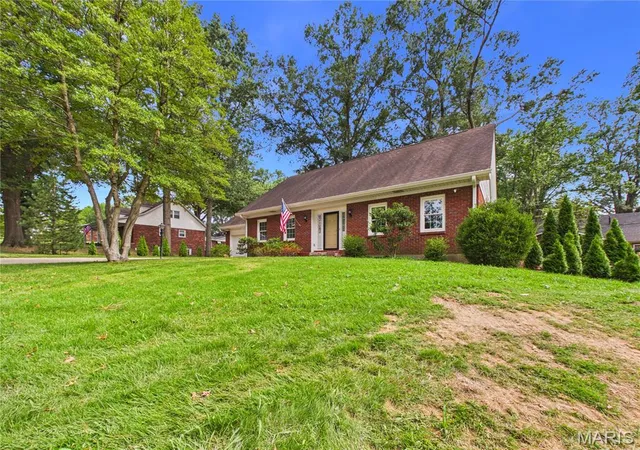Photo 2 of Single family home for sale at 2537 Jonquil Ln, Cape Girardeau, MO 63701 | MLS# MIS26050335 | Listing updated on 2026-09-20