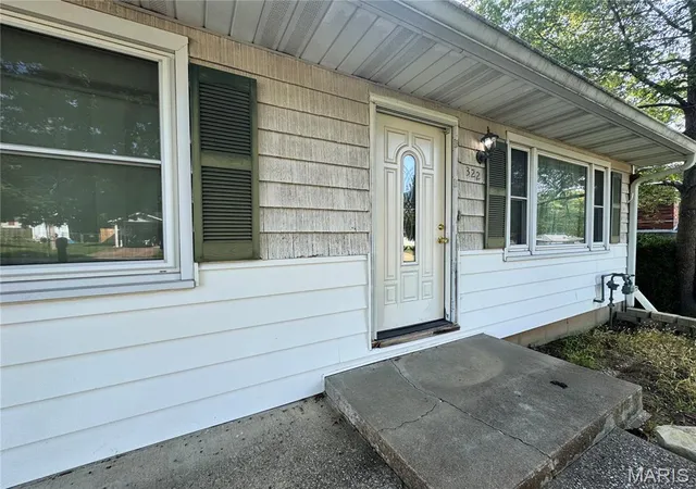 1st image of 322 Jackson Ave, Festus, MO 63028 | MLS# MIS26050373