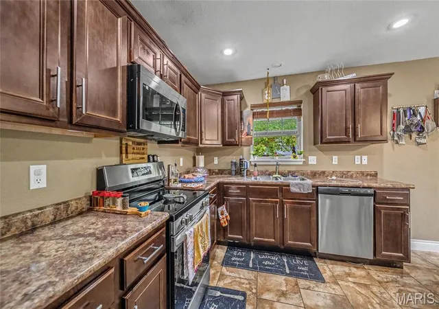 4th image of 20598 Lynwood Rd, Waynesville, MO 65583 | MLS# MIS26050385