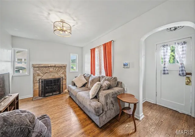 Photo 3 of Sale Pending at 508 E 12Th St, Rolla, MO 65401 | MLS# MIS26050401 | Listing updated on 2026-09-30