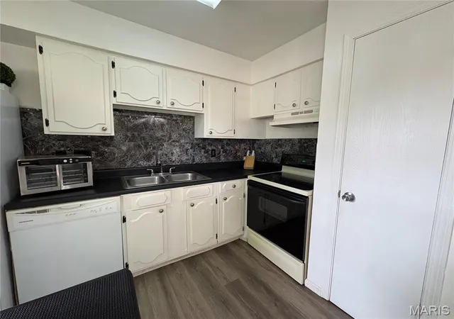 Photo 1 of Condo for sale at 2042 New Sun Dr, Florissant, MO 63031 | MLS# MIS26050415 | Listing updated on 2026-08-07