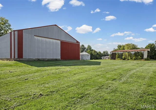 1st image of 1458 Troy O'fallon Rd, Troy, IL 62294 | MLS# MIS26050420