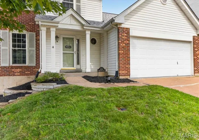 5th image of 654 Summer Top Cir, Fenton, MO 63026 | MLS# MIS26050438
