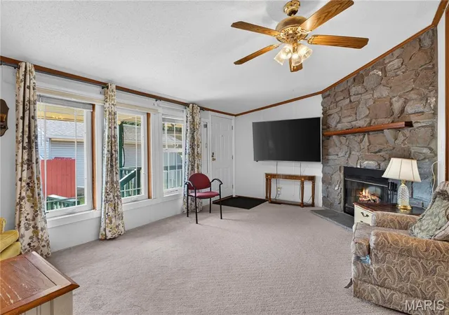 Photo 4 of Sale Pending at 86 Meadowbrook Dr, O Fallon, IL 62269 | MLS# MIS26050444 | Listing updated on 2026-10-20
