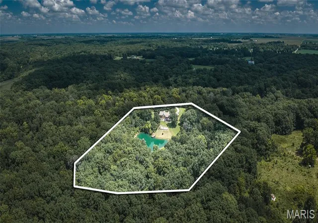Photo 53 of Single family home for sale at 33701 Crystal Lake Rd, Brighton, IL 62012 | MLS# MIS26050445 | Listing updated on 2026-09-14