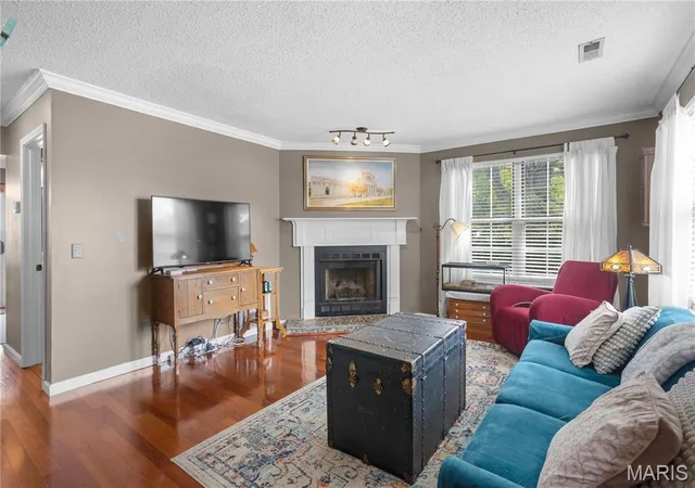 Photo 3 of Townhouse for sale at 280 Carmel Woods Dr, Ellisville, MO 63021 | MLS# MIS26050472 | Listing updated on 2026-08-27