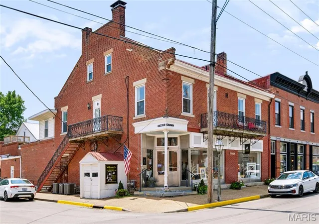 1st image of 302 Market St, Sainte Genevieve, MO 63670 | MLS# MIS26050479