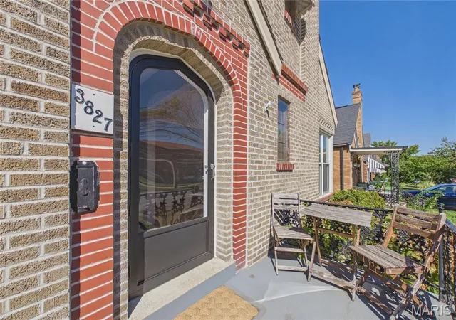 Photo 3 of Single family home for sale at 3827 Sulphur Ave, Saint Louis, MO 63109 | MLS# MIS26050488 | Listing updated on 2026-10-15