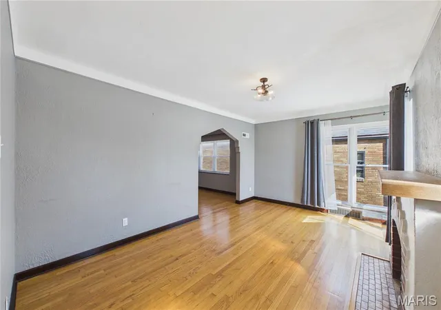 Photo 3 of Single family home for sale at 3827 Sulphur Ave, Saint Louis, MO 63109 | MLS# MIS26050488 | Listing updated on 2026-10-15
