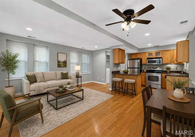 Photo 1 of Condo for sale at 5360 Pershing Ave #2A, Saint Louis, MO 63112 | MLS# MIS26050492 | Listing updated on 2026-08-31