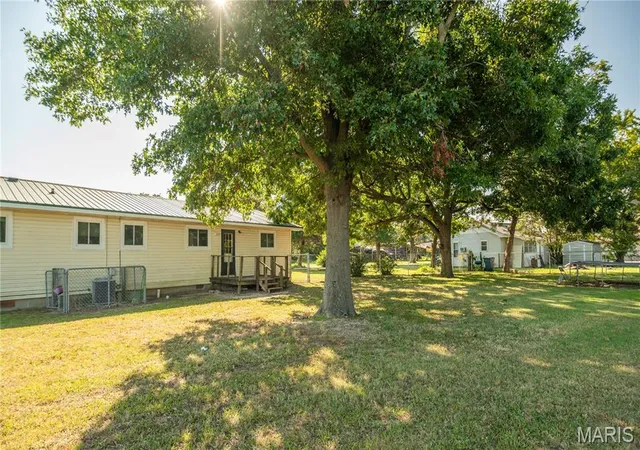 21st image of 405 N Walker Ave, Gideon, MO 63848 | MLS# MIS26050497