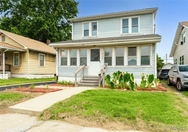 3rd image of 2309 Hodges Ave, Granite City, IL 62040 | MLS# MIS26050503