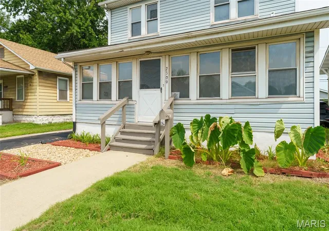 5th image of 2309 Hodges Ave, Granite City, IL 62040 | MLS# MIS26050503