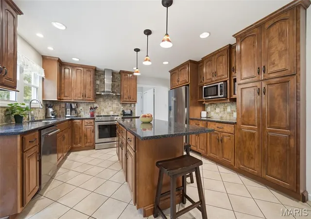 Photo 2 of Sale Pending at 15011 Ridge Lake Dr, Chesterfield, MO 63017 | MLS# MIS26050509 | Listing updated on 2026-08-17