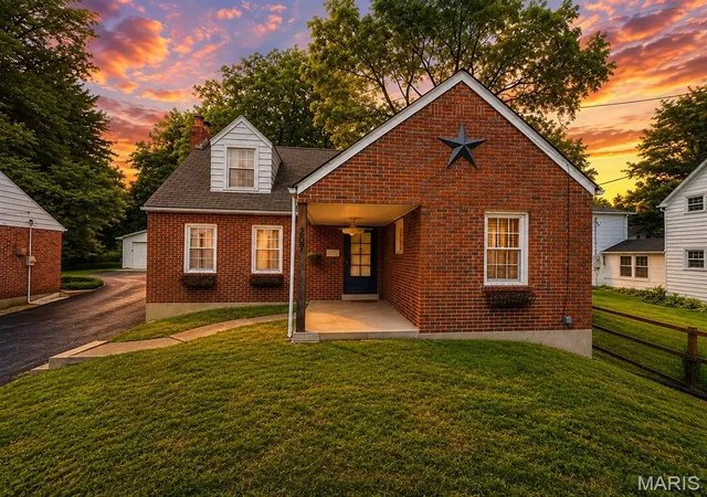 1st image of 207 Tiffin Ave, Saint Louis, MO 63135 | MLS# MIS26050515