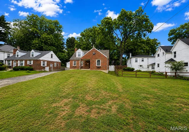 image of 207 Tiffin Ave, Saint Louis, MO 63135 | MLS# MIS26050515