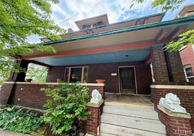 1st image of 615 Center St, Hannibal, MO 63401 | MLS# MIS26050516