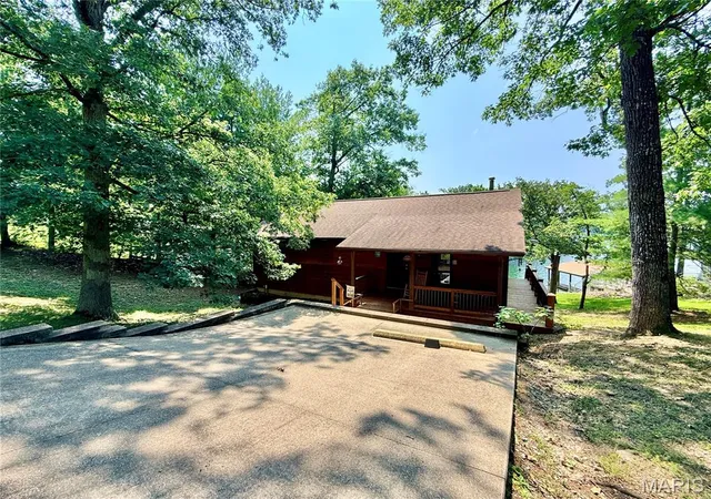 2nd image of 2026 Oak Wy, Perryville, MO 63775 | MLS# MIS26050520