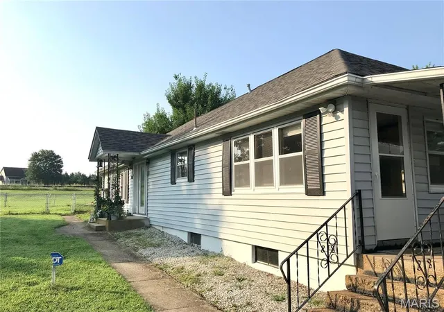 1st image of 21670 County Road 3644, Saint James, MO 65559 | MLS# MIS26050532