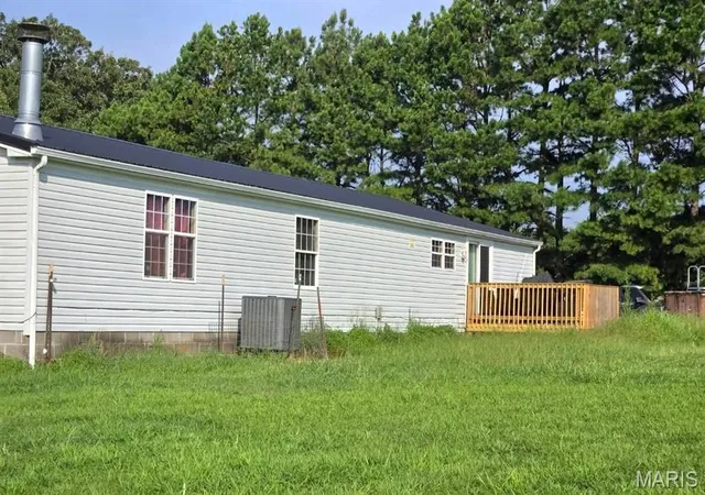 Photo 4 of Manufactured home for sale at 10460 Hwy Mm, Dixon, MO 65459 | MLS# MIS26050555 | Listing updated on 2026-09-23