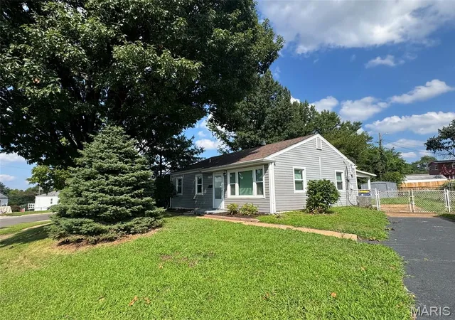 Photo 1 of Single family home for sale at 3148 Saint David Ln, Saint Ann, MO 63074 | MLS# MIS26050559 | Listing updated on 2026-08-30