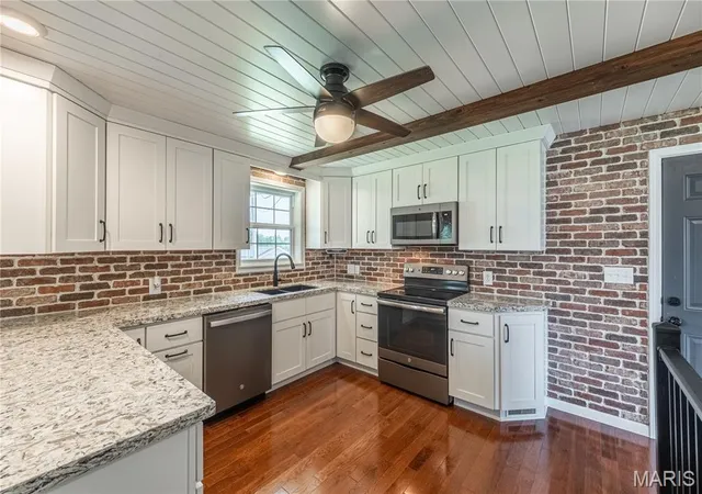 2nd image of 1009 Old Saint Marys Rd, Perryville, MO 63775 | MLS# MIS26050562