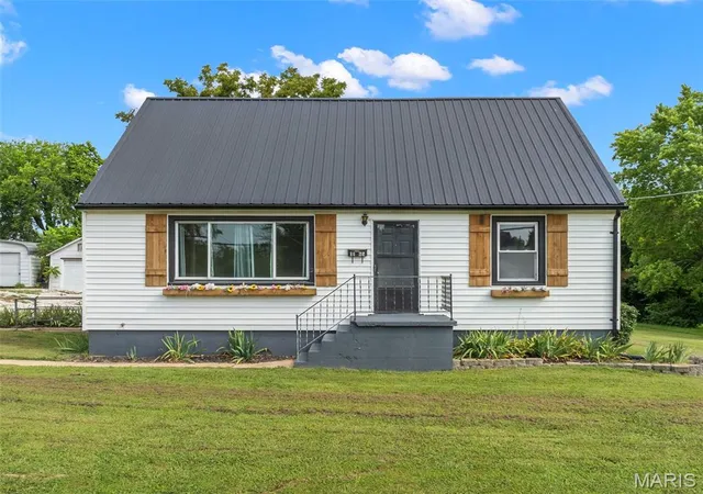 1st image of 1165 Moselle Rd, Saint Clair, MO 63077 | MLS# MIS26050573