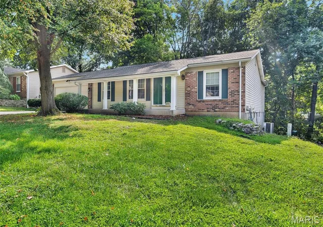 2nd image of 757 Millwood Dr, Saint Peters, MO 63376 | MLS# MIS26050574