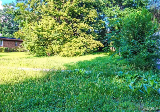 Photo 1 of Land for sale at 1840 S 17Th St, Springfield, IL 62703 | MLS# MIS26050578 | Listing updated on 2026-10-07
