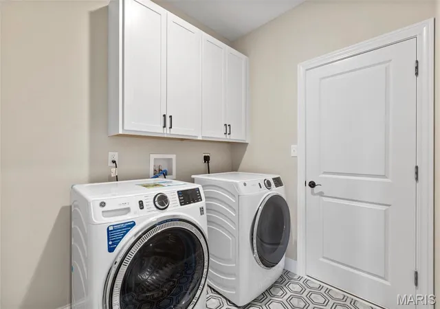 Photo 2 of Single family home for sale at 2 Maple Expanded At Bluestem Est, Lake St Louis, MO 63367 | MLS# MIS26050588 | Listing updated on 2026-08-06