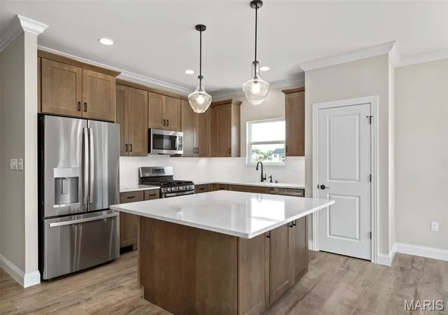 Photo 4 of Single family home for sale at 2 Maple Expanded At Bluestem Est, Lake St Louis, MO 63367 | MLS# MIS26050588 | Listing updated on 2026-09-30