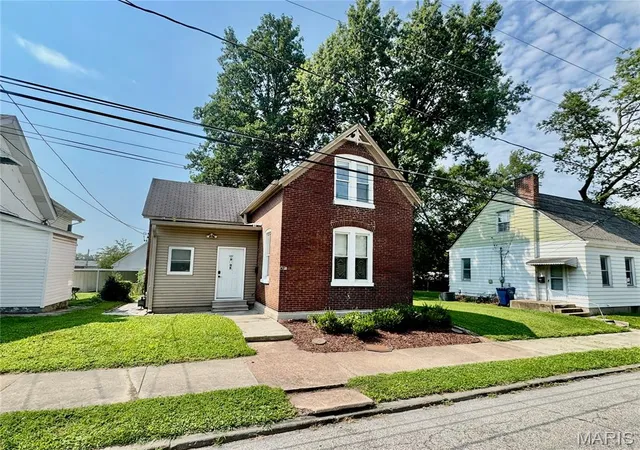 Photo 22 of Single family home for sale at 420 E Mckinley St, Belleville, IL 62220 | MLS# MIS26050590 | Listing updated on 2026-08-22