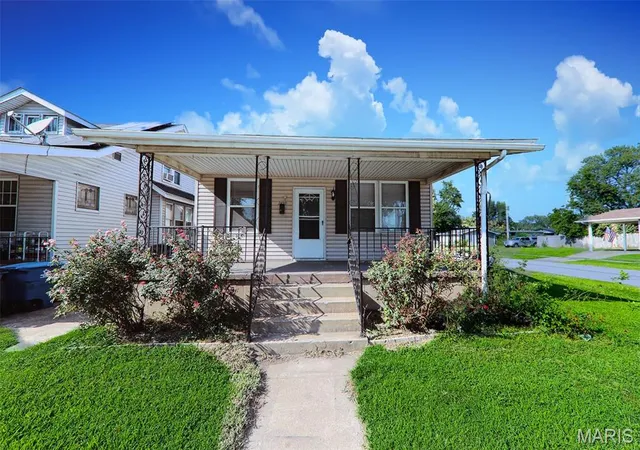 Photo 1 of Single family home for sale at 2459 Jerden Ave, Granite City, IL 62040 | MLS# MIS26050612 | Listing updated on 2026-08-24