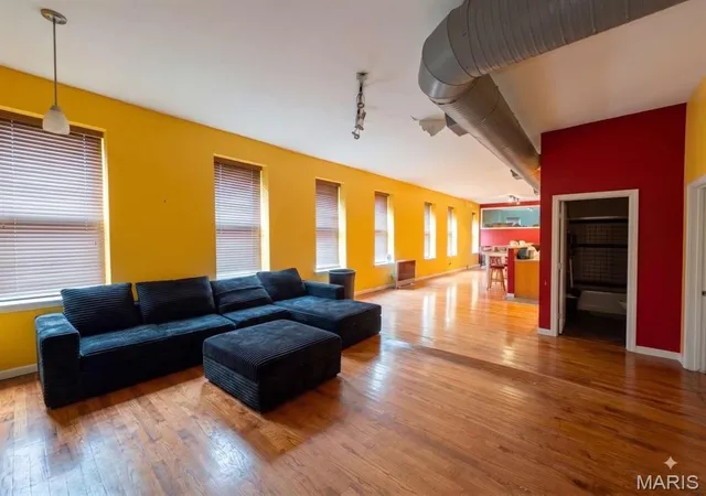 Photo 2 of Condo for sale at 2801 Lemp Ave #B2, Saint Louis, MO 63118 | MLS# MIS26050618 | Listing updated on 2026-08-27